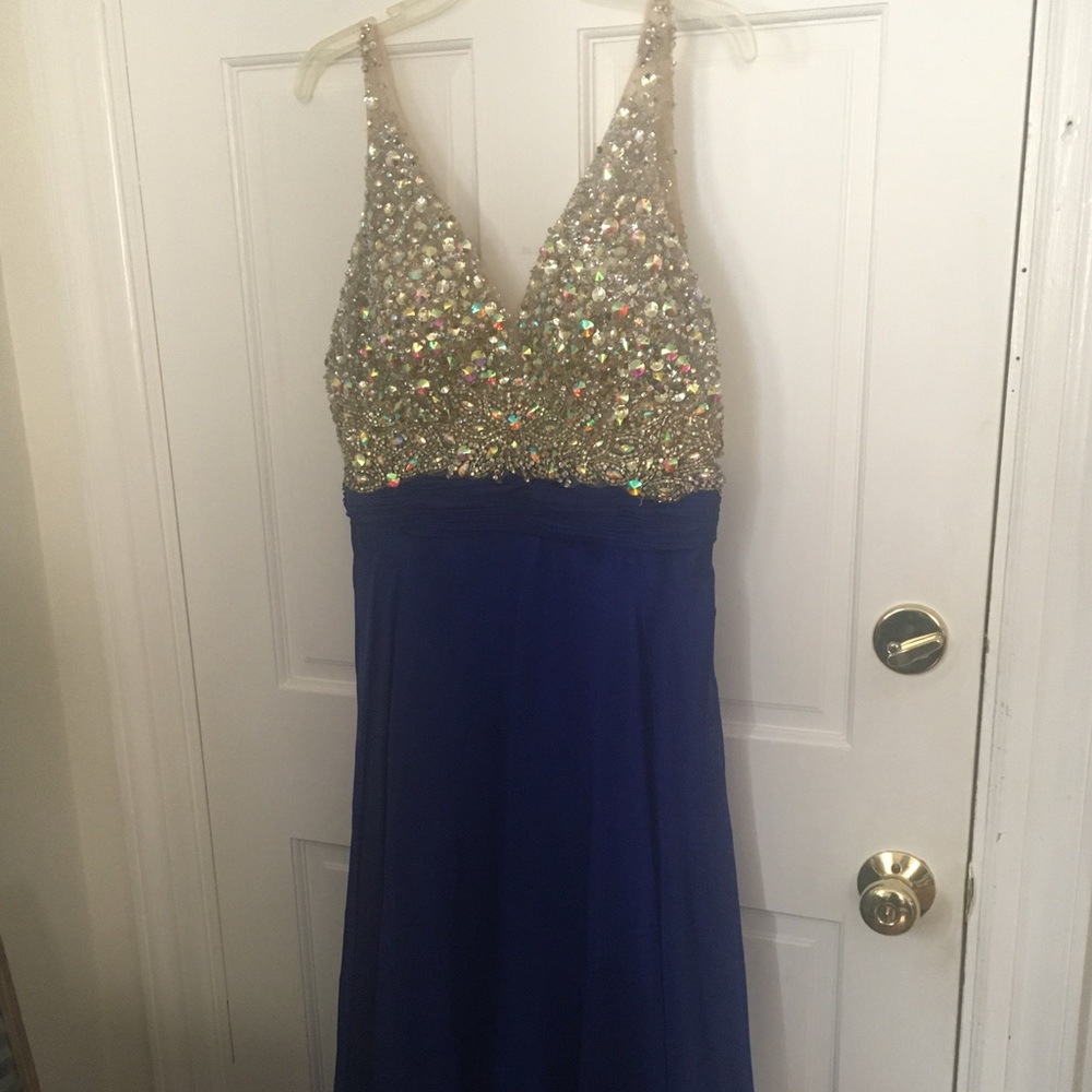 Beautiful cobalt blue and sequin long formal/prom dress. Size XXL